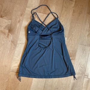 Lululemon Cross Strap Keyhole Mesh Athletic Workout Top Built In Bra Gray Size 8